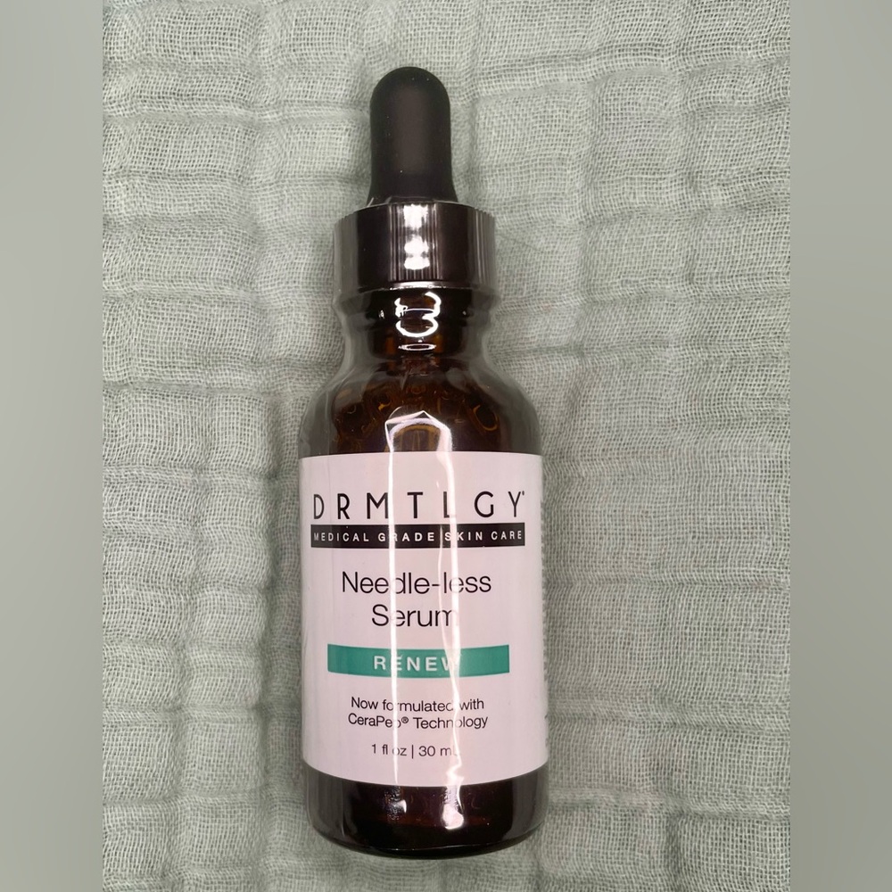 DRMTLGY Needle-less Serum, NEW SAFETY SEALED. Price on web is $69! - Picture 9 of 11